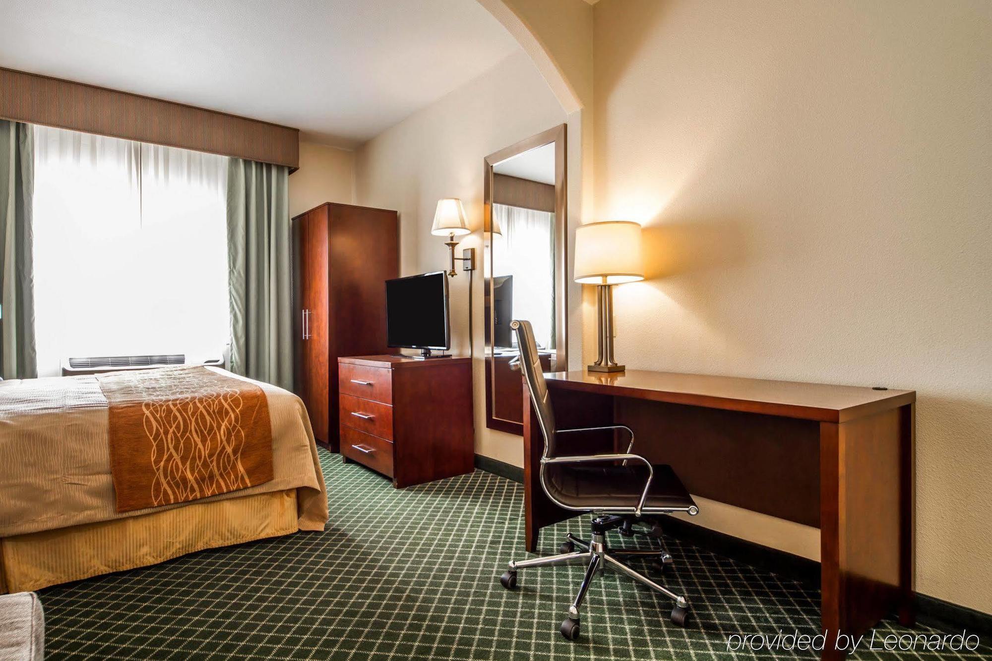 Comfort Inn & Suites Oakland Airport Buitenkant foto