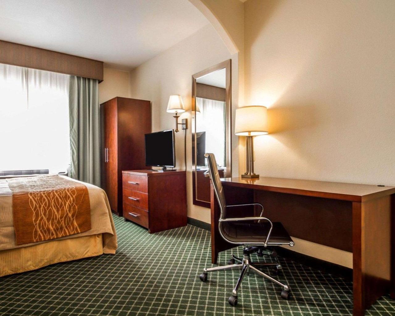 Comfort Inn & Suites Oakland Airport Buitenkant foto