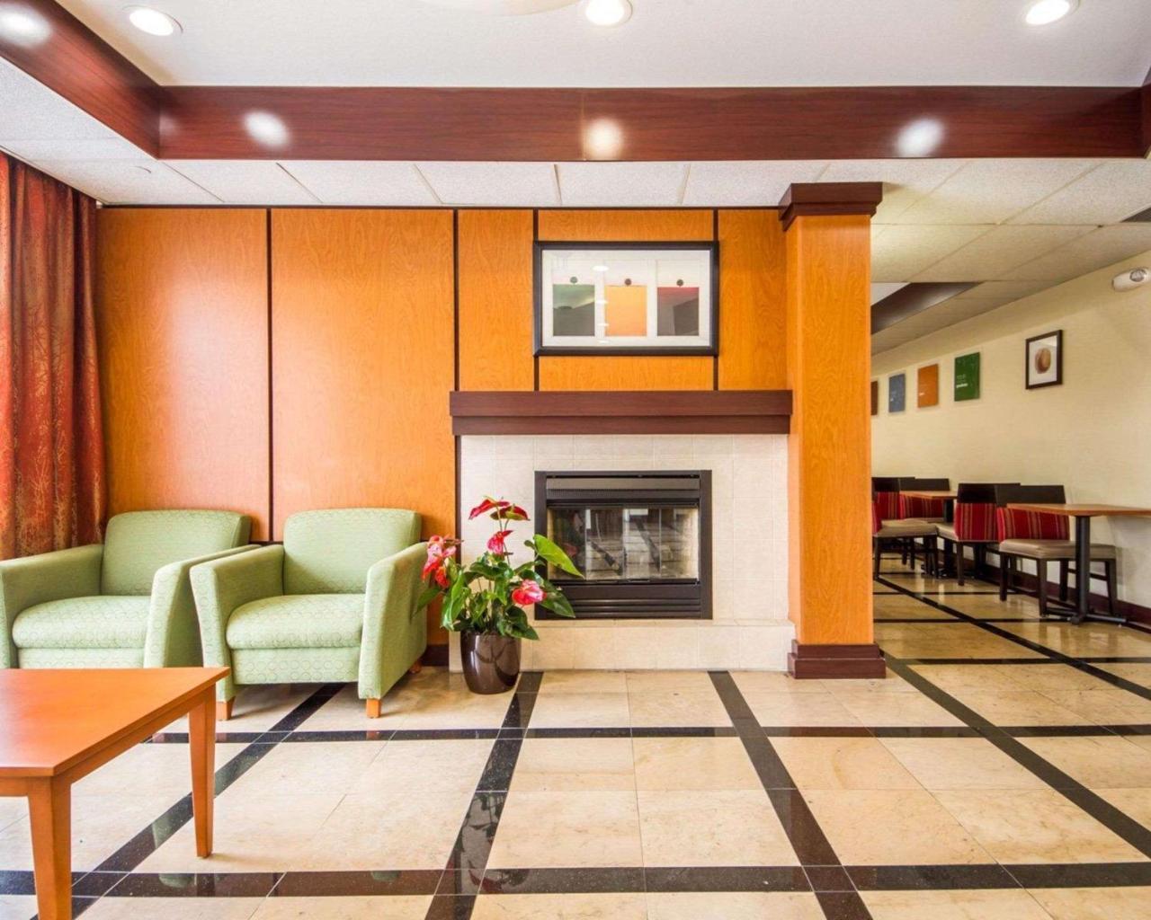 Comfort Inn & Suites Oakland Airport Buitenkant foto