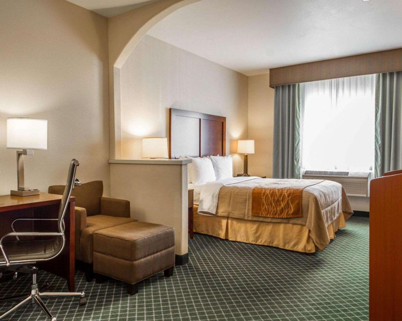 Comfort Inn & Suites Oakland Airport Buitenkant foto