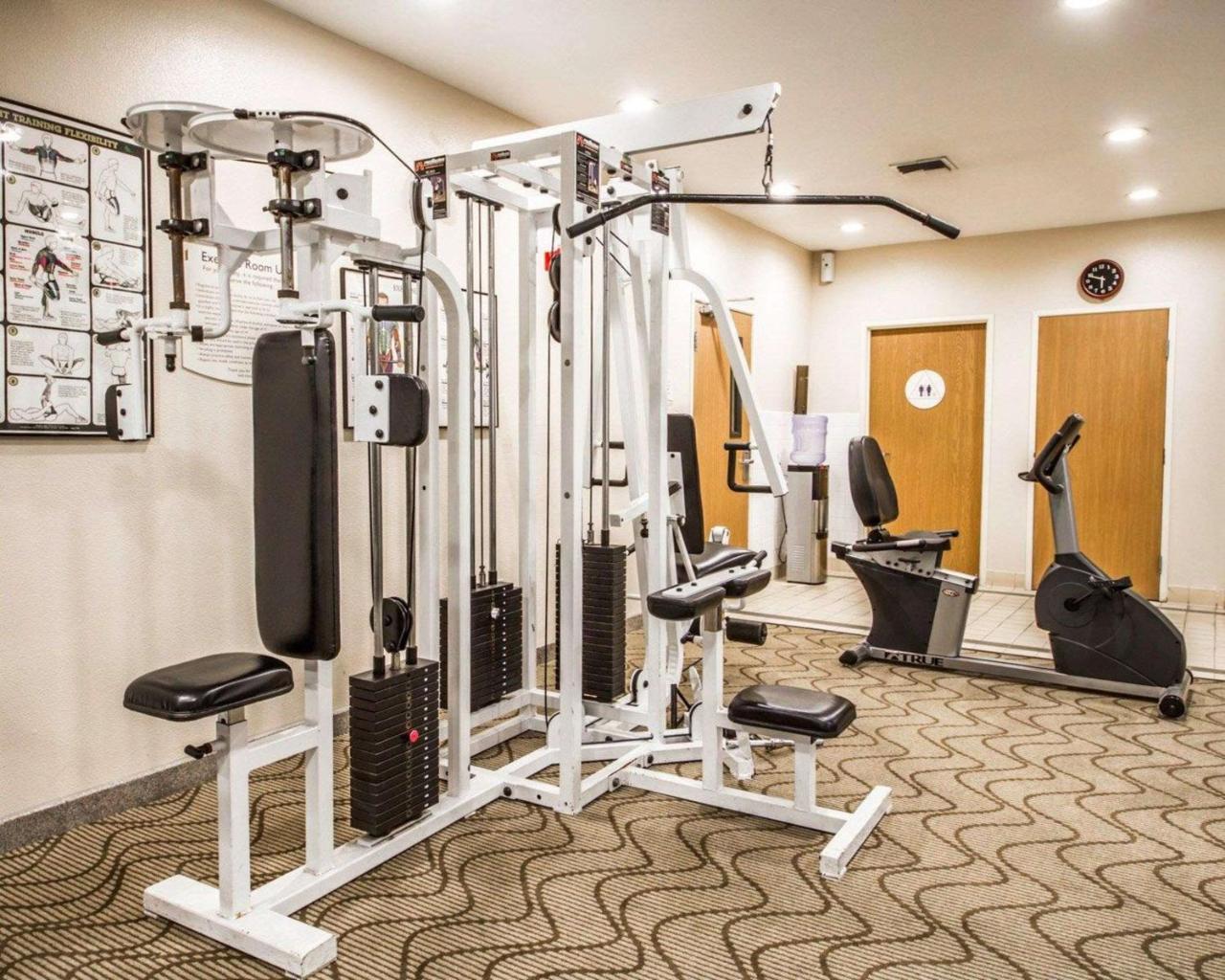 Comfort Inn & Suites Oakland Airport Buitenkant foto